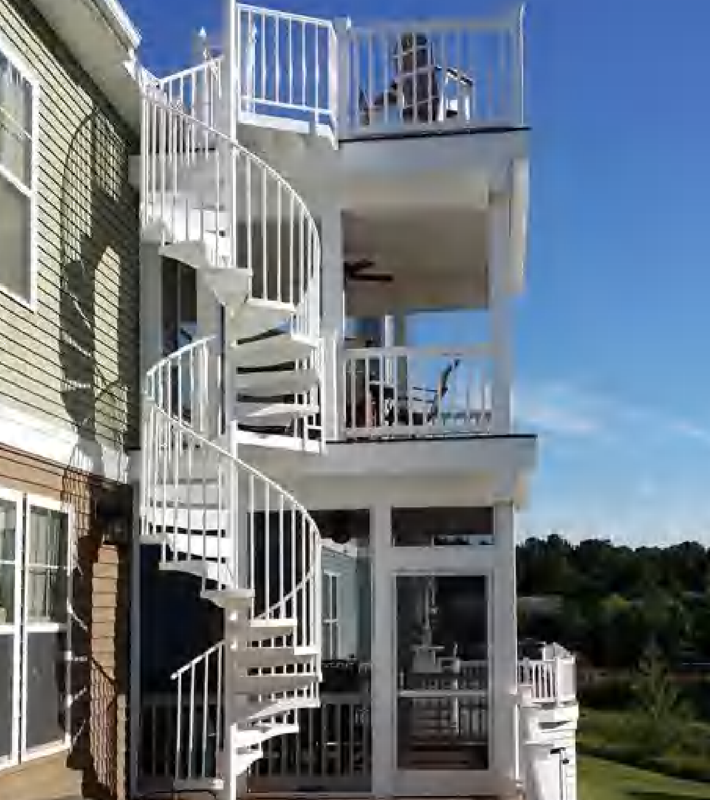 Spiral Stairs - Stairs and Railing | CHEERFUL Kenya